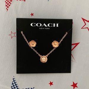 Open Circle Necklace And Tea Rose Stud Earrings Set